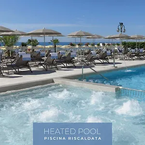 https://hotel-cavalieri-palace.hotelinveneto.com
