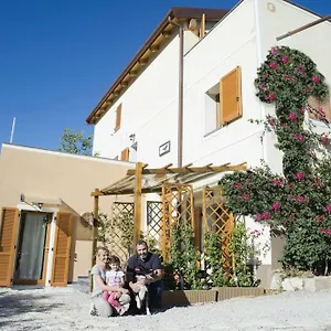  Agroturismo Monaci Templari Italia
